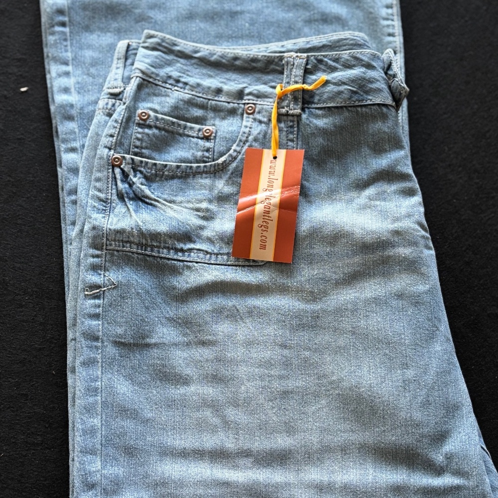 Long Elegant Legs Women's Wide Leg Lightweight Denim Jeans; Size: 20; new w/tag